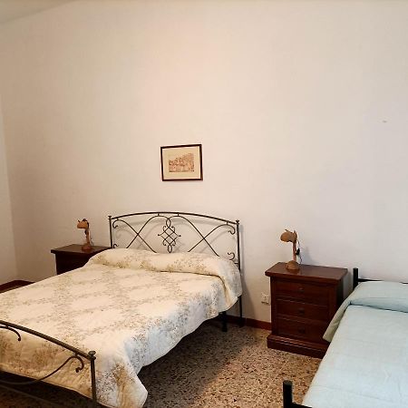 דירות ליבורנו Antica Casa Ceccardi מראה חיצוני תמונה